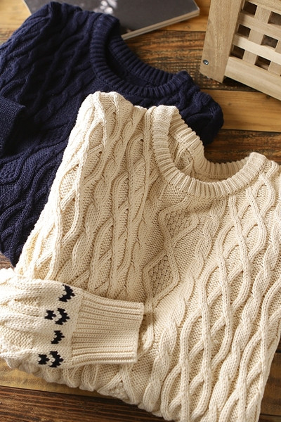 Meeste paks kootud ümara kaelusega kampsun