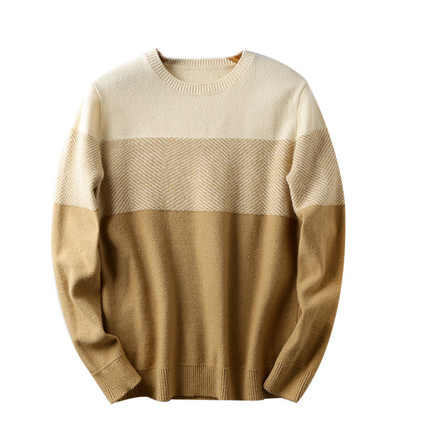 Ανδρικό πουλόβερ με οβάλ λαιμόκοψη 