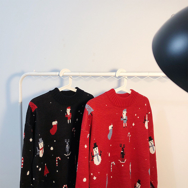 Férfi karácsonyi pulóver kerek nyakkivágással és mintával