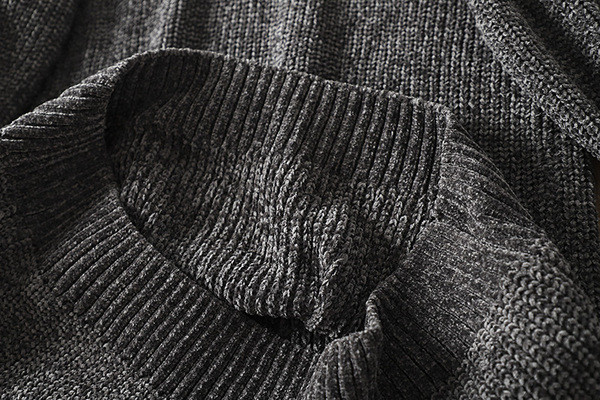 Vastag férfi téli pulóver gombokkal