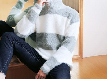 Μοντέρνο ανδρικό πουλόβερ με υψηλό κολάρο 
