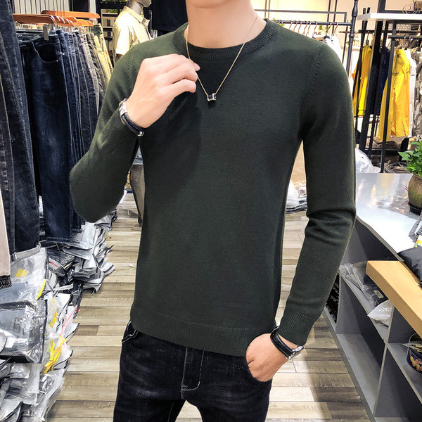 Vékony kötésből készült őszi-téli férfi pulóver