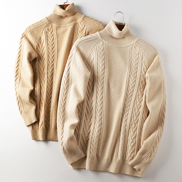 Ανδρικό μάλλινο πουλόβερ με σχέδιο και ψηλό γιακά