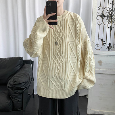 Széles férfi pulóver kerek nyakkivágással