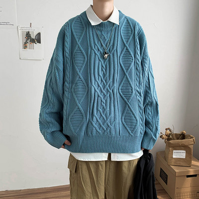 Széles férfi pulóver kerek nyakkivágással