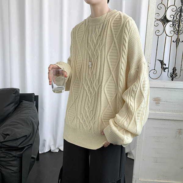 Széles férfi pulóver kerek nyakkivágással