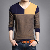 Vékony kötött férfi pulóver spitz nyakkivágással