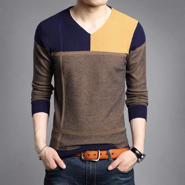 Vékony kötött férfi pulóver spitz nyakkivágással