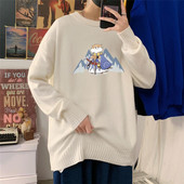 Férfi széles pulóver rátéttel és kerek nyakkivágással