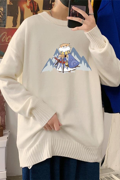 Férfi széles pulóver rátéttel és kerek nyakkivágással