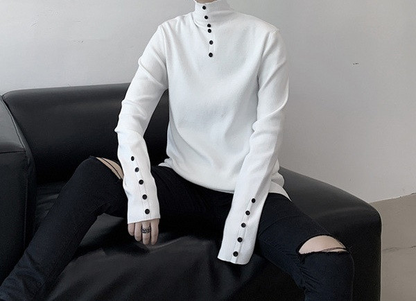 Férfi alkalmi pulóver gombokkal és magas pólógallérral