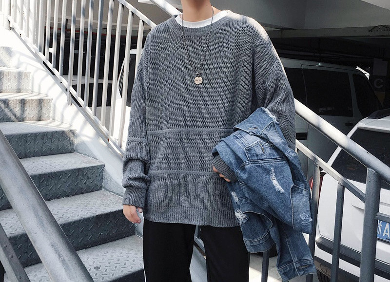 Aktuális férfi pulóver széles modell ovális nyakkivágással