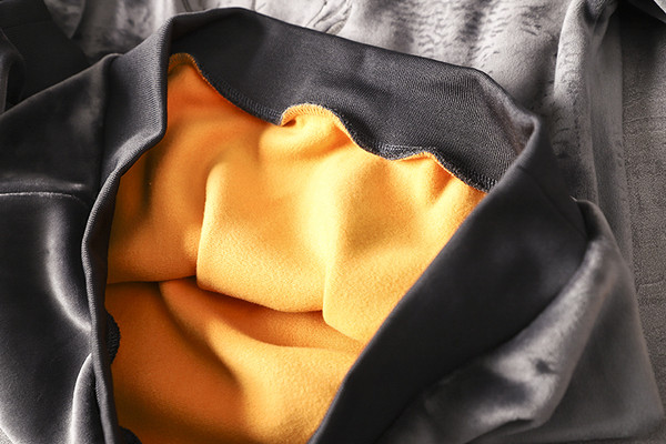 Férfi bársony pulóver szarvassal