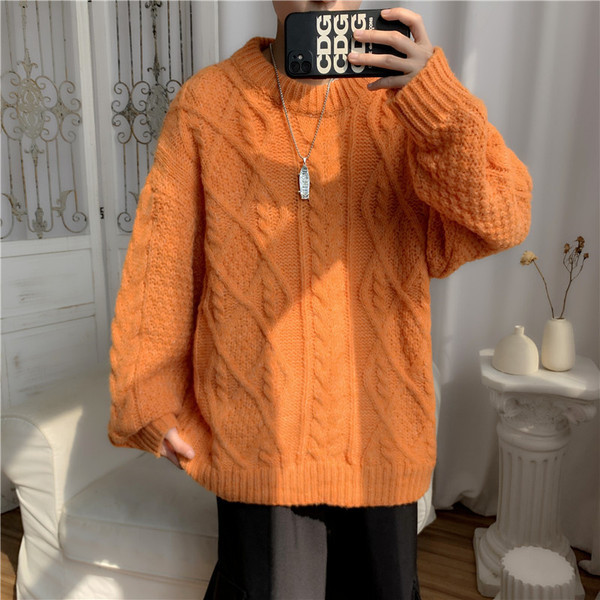 Férfi téli pulóver ovális nyakkivágással, széles modellel