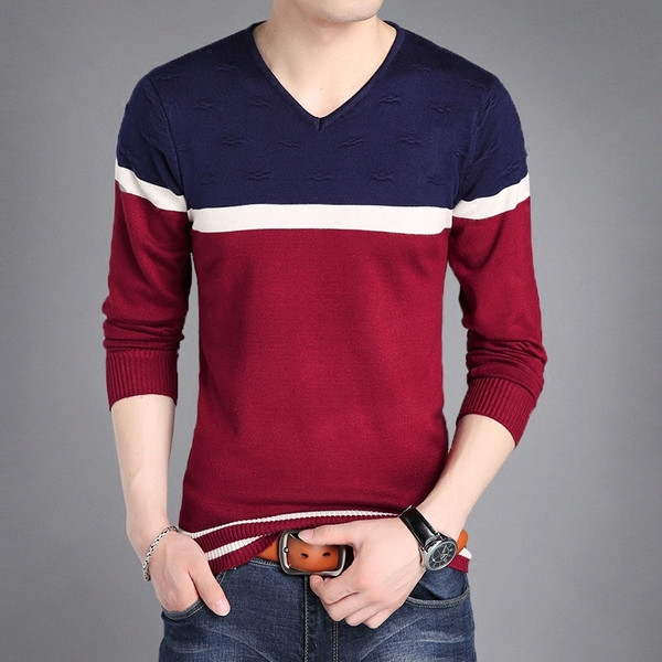 Őszi csíkos pulóver spitz nyakkivágással