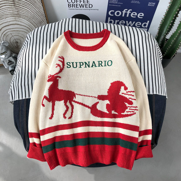 Férfi pulóver kerek nyakkivágással és mintával