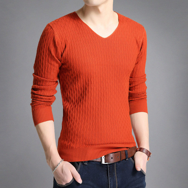 Őszi vékony pulóver dombornyomott kötéssel