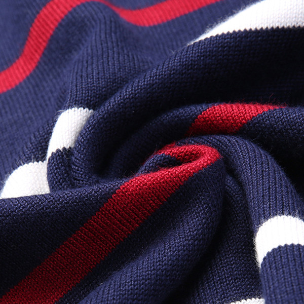 Jesensko-zimski prugasti pulover za muškarce