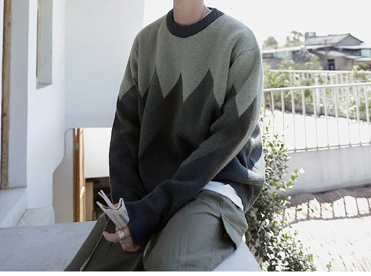 Aktuális férfi pulóver széles modell