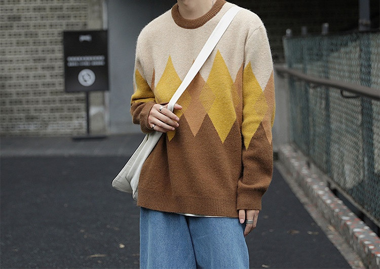 Aktuális férfi pulóver széles modell