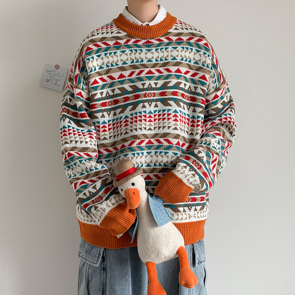 Színes férfi pulóver ovális nyakkivágással - ingyenes modell