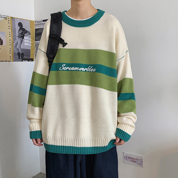 Ingyenes modell férfi pulóver felirattal