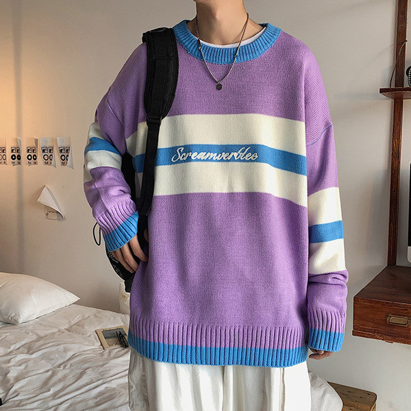 Ingyenes modell férfi pulóver felirattal