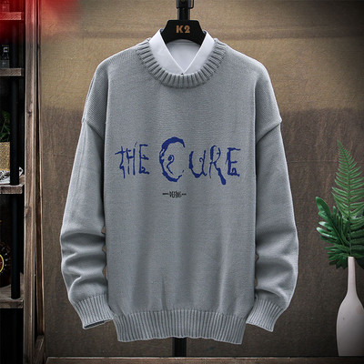 Modern férfi pulóver felirattal, kerek nyakkivágással