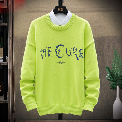 Modern férfi pulóver felirattal, kerek nyakkivágással