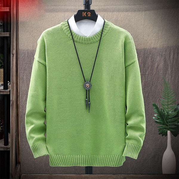 Férfi téli pulóver ovális nyakkivágással, tiszta modellel