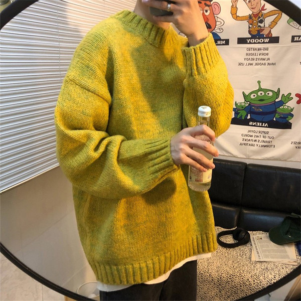 Χειμερινό ανδρικό ζεστό πουλόβερ με οβάλ ντεκολτέ