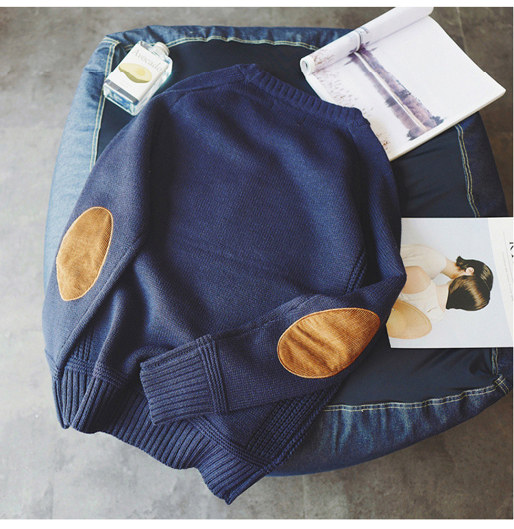 Ανδρικό πουλόβερ φαρδύ μοντέλο με οβάλ ντεκολτέ