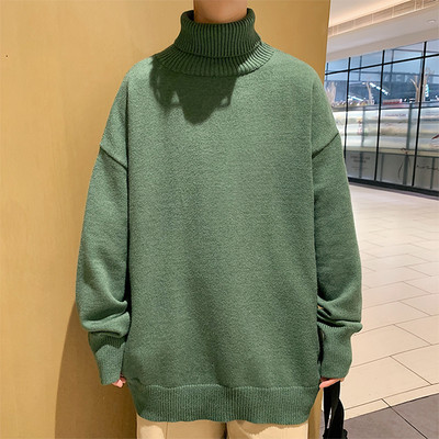 Ingyenes modell férfi pulóver magas gallérral