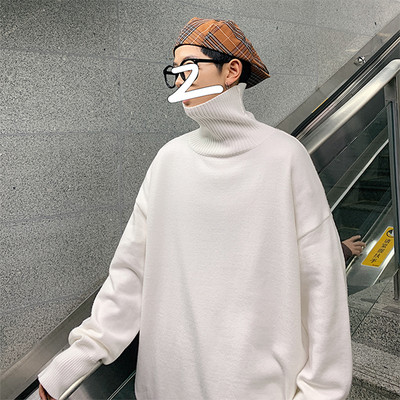 Ingyenes modell férfi téli pulóver magas gallérral