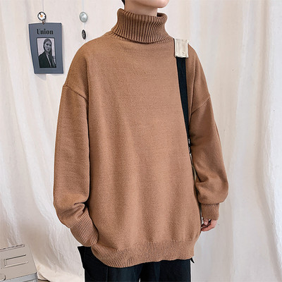 Ingyenes modell férfi téli pulóver magas gallérral