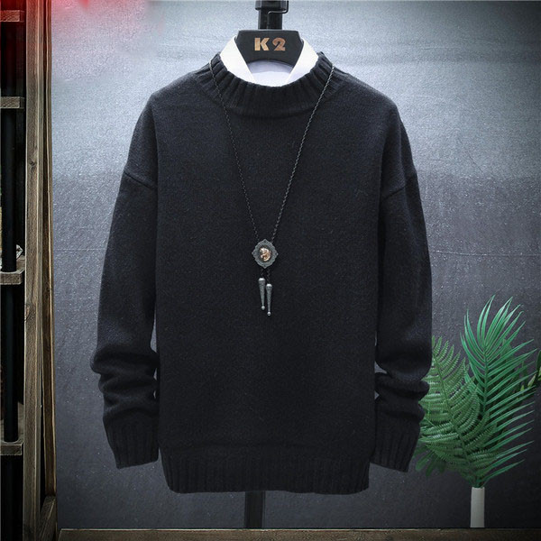 Férfi egyszínű pulóver alacsony gallérral