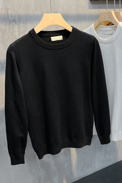 Jednobojni muški džemper za zimu - nekoliko modela