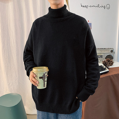 Széles férfi pulóver magas gallérral