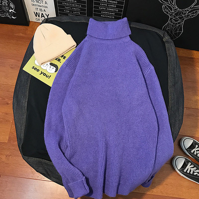 Széles pulóver magas gallérral férfiaknak