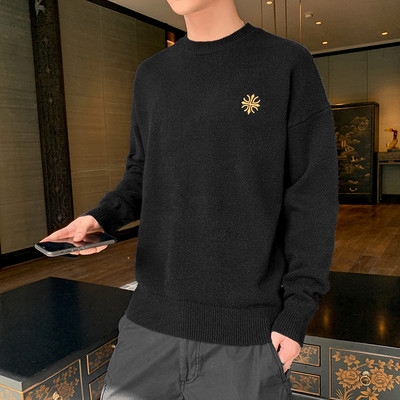 Muški casual džemper s ovalnim izrezom i vezom - više modela