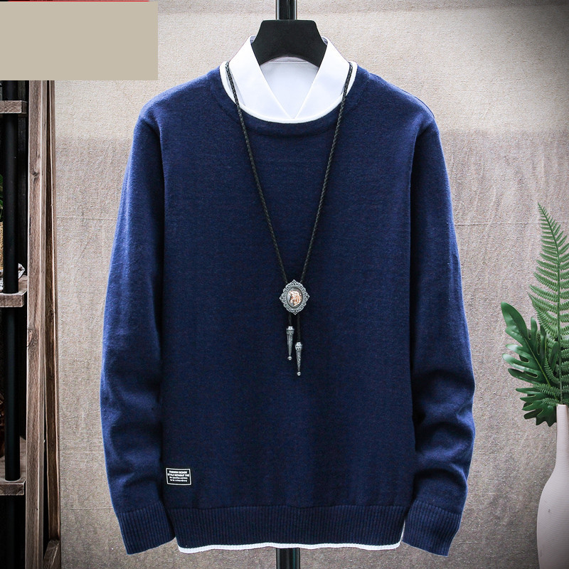 Sima férfi pulóver modell emblémával