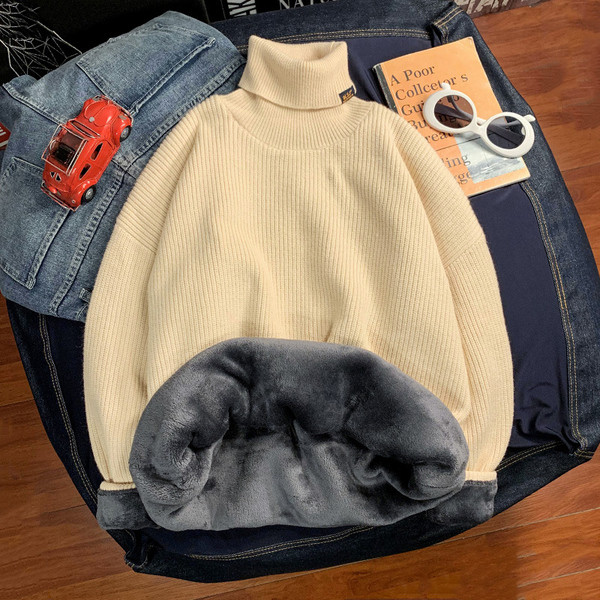 Ανδρικό πουλόβερ με ψηλό κολάρο και ζεστή φόδρα