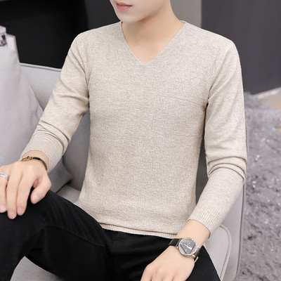 Tanak jesenski pulover za muškarce sa špic izrezom