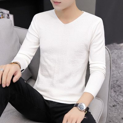 Tanak jesenski pulover za muškarce sa špic izrezom