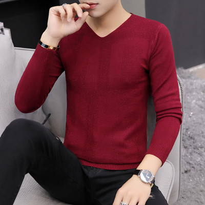 Tanak jesenski pulover za muškarce sa špic izrezom