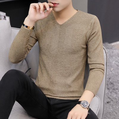 Tanak jesenski pulover za muškarce sa špic izrezom