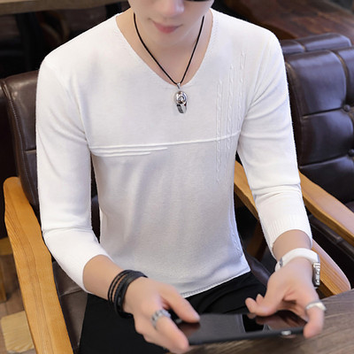 Tanak jesenski pulover za muškarce sa špic izrezom