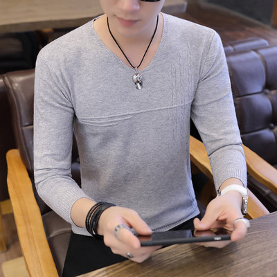 Tanak jesenski pulover za muškarce sa špic izrezom