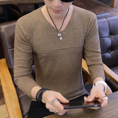 Tanak jesenski pulover za muškarce sa špic izrezom