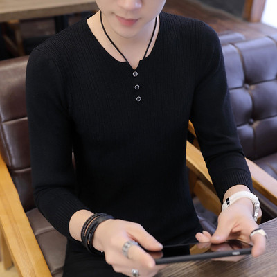 Tanak jesenski pulover za muškarce sa špic izrezom